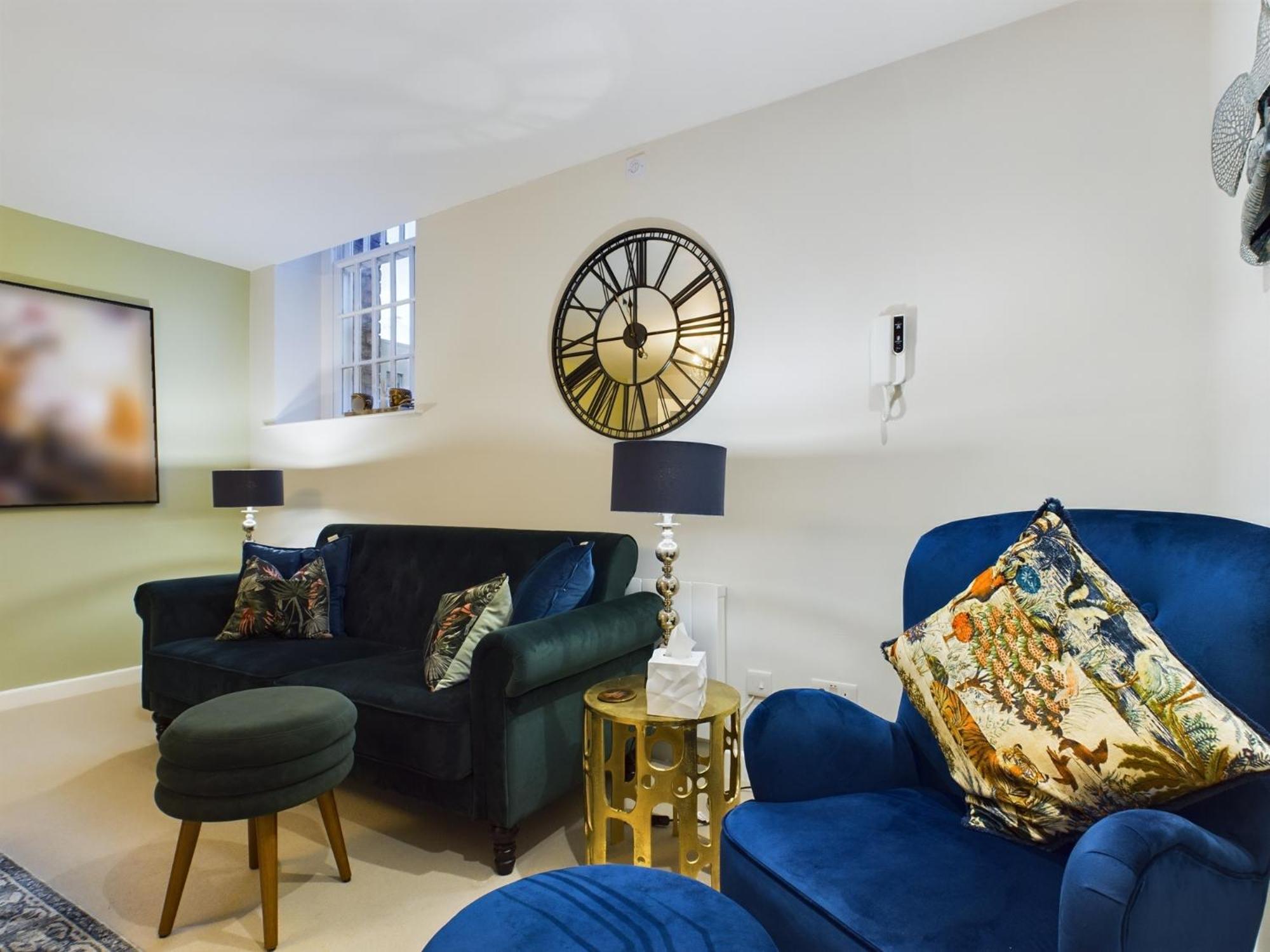 チェルトナムModern Duplex Central Free Parking Wi-Fiアパートメント エクステリア 写真