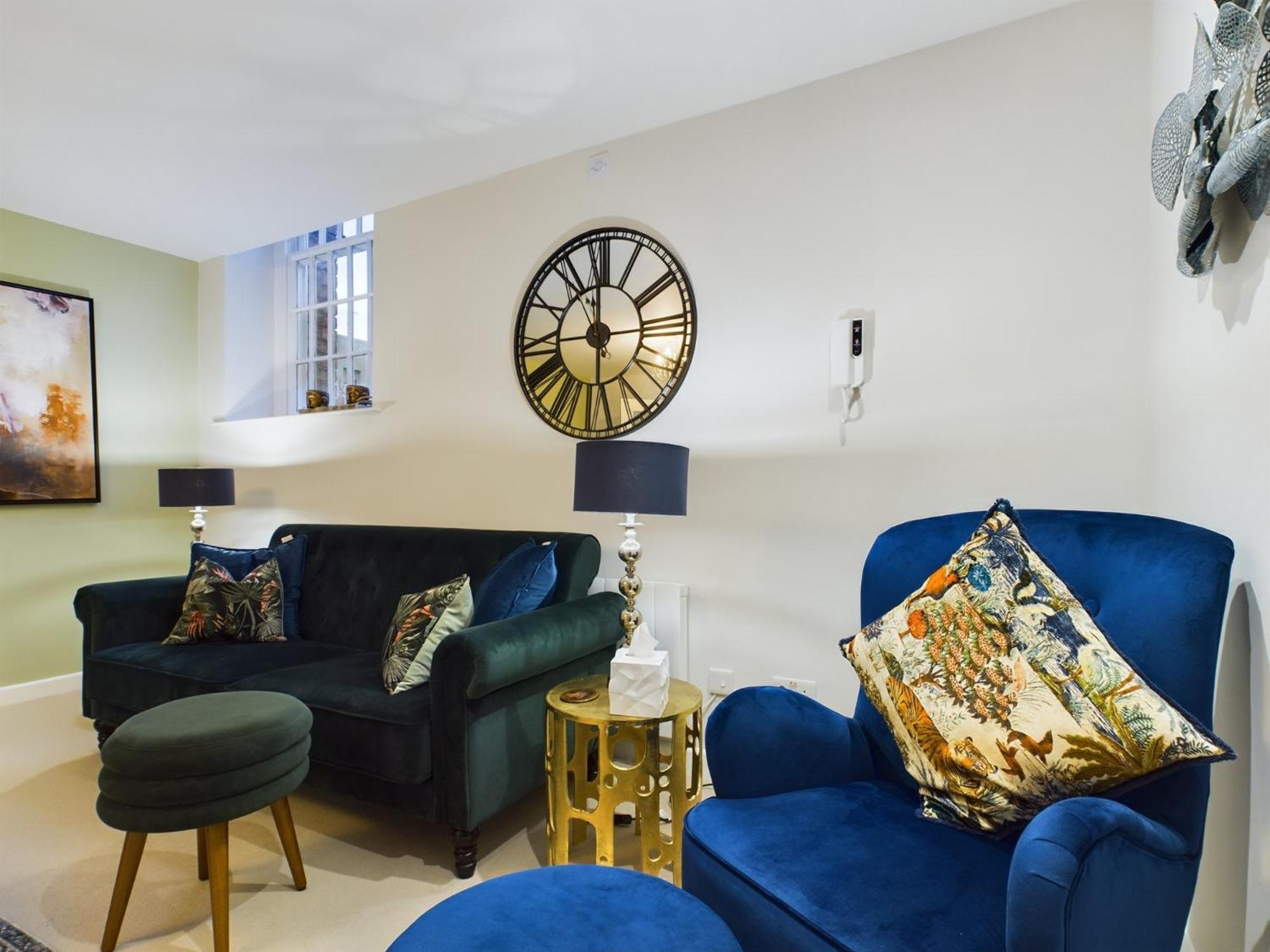 チェルトナムModern Duplex Central Free Parking Wi-Fiアパートメント エクステリア 写真