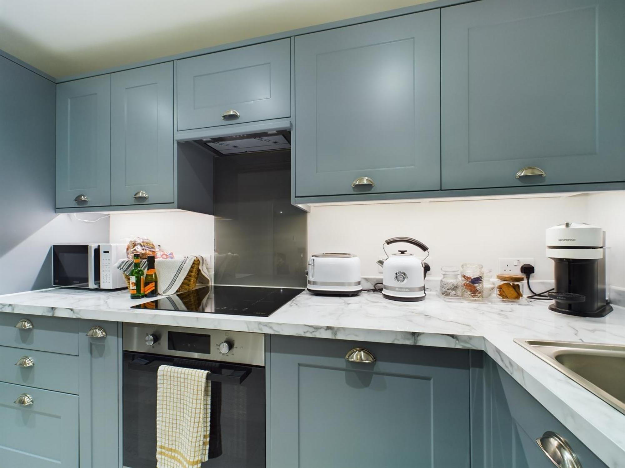 チェルトナムModern Duplex Central Free Parking Wi-Fiアパートメント エクステリア 写真